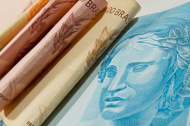 Trabalhador vai receber R$ 1,93 a cada R$ 100 depositados no FGTS